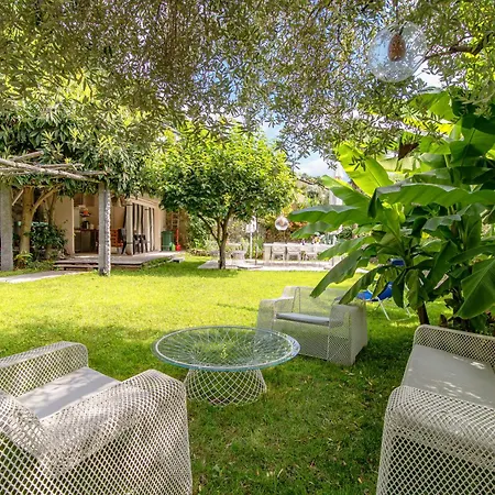 Gritti Palace - Stunning Waterfront Two-room Flat Offering Breathtaking Views - Papavero