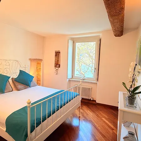 Διαμέρισμα Gritti Palace - Stunning Waterfront Two-room Flat Offering Breathtaking Views - Papavero