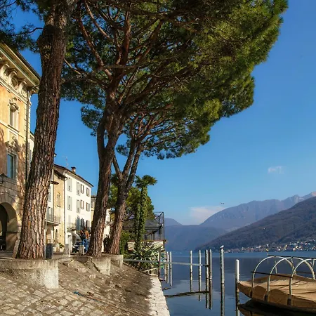 Gritti Palace - Stunning Waterfront Two-room Flat Offering Breathtaking Views - Papavero *