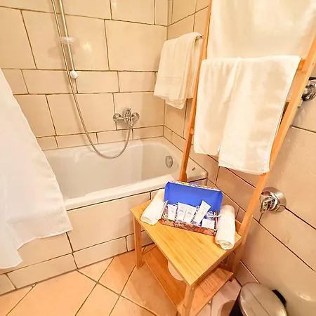 Gritti Palace - Stunning Waterfront Two-room Flat Offering Breathtaking Views - Papavero Διαμέρισμα *